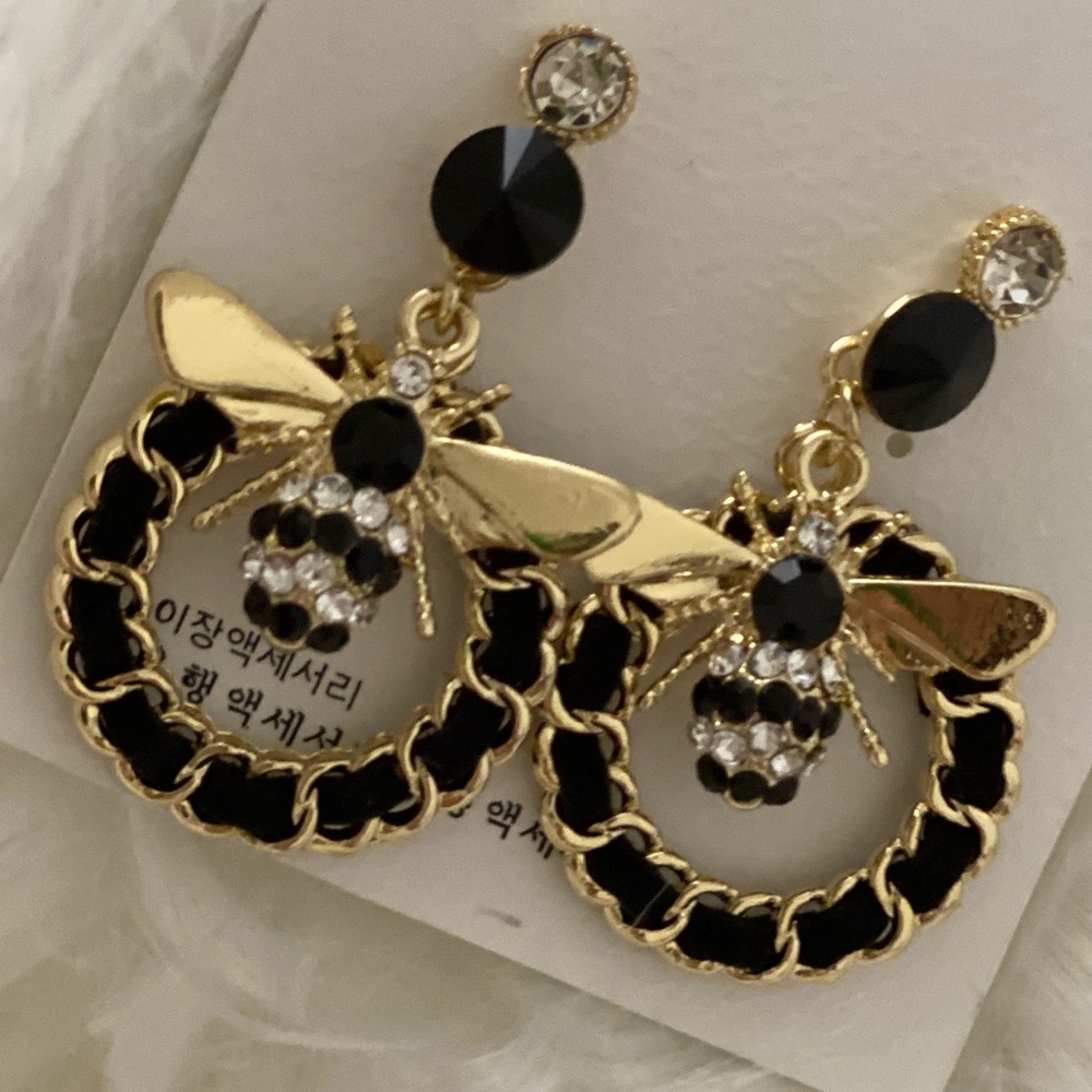 New Black Bee Leather With Gold Hardware